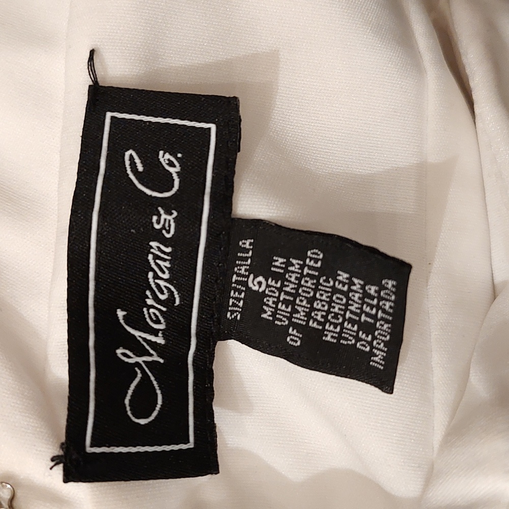 Morgan & Co. White Gown Size S - Picture 7 of 8